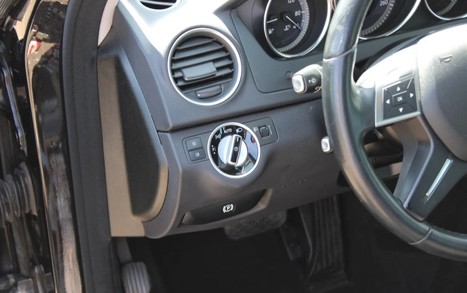 Mercedes-Benz Klasa C cena 42800 przebieg: 215000, rok produkcji 2012 z Sztum małe 667